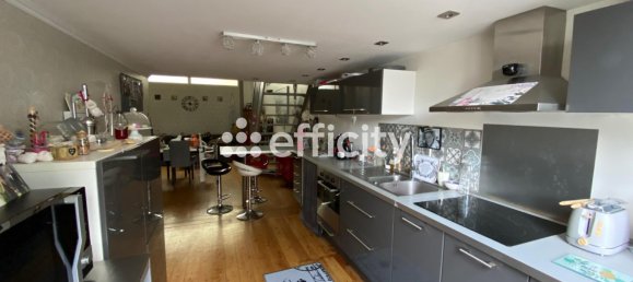 Studio in Armentieres, France, Nr. 250217 5