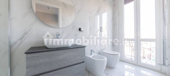 2 bedrooms Apartment in Milan, Italy No. 259570 14