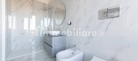 2 bedrooms Apartment in Milan, Italy No. 259570 15
