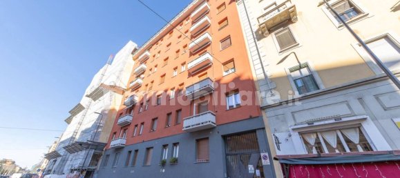 2 bedrooms Apartment in Milan, Italy No. 259570 27