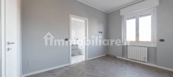 2 bedrooms Apartment in Milan, Italy No. 259570 10