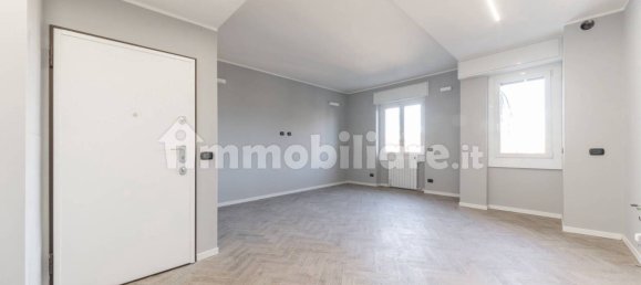 2 bedrooms Apartment in Milan, Italy No. 259570 4