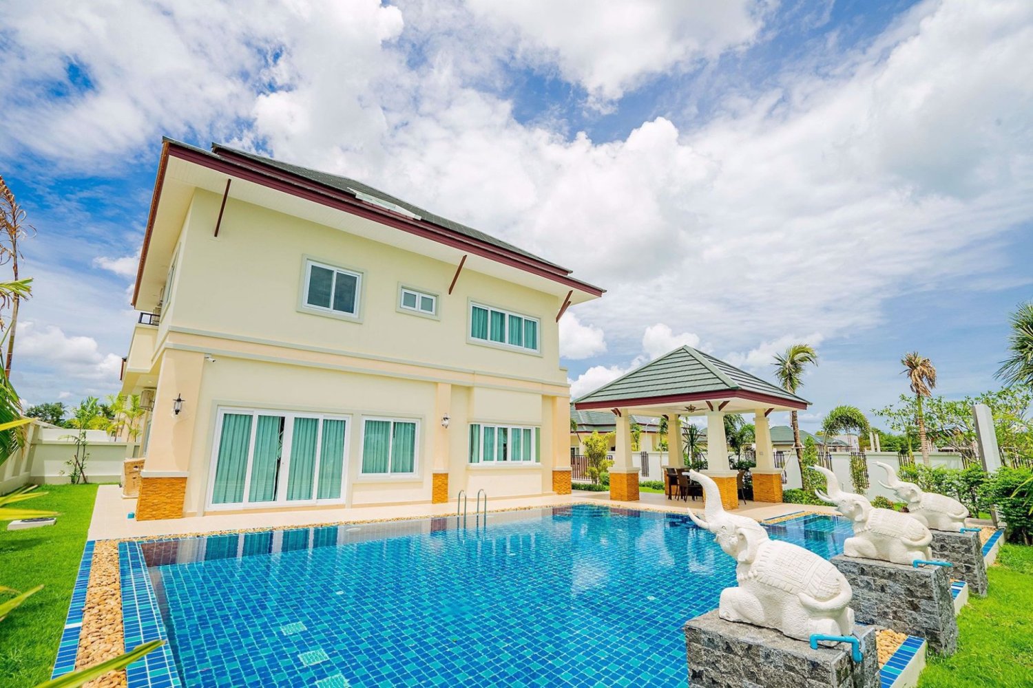 4 bedrooms Cafe / restaurant in Pattaya, Thailand No. 1848