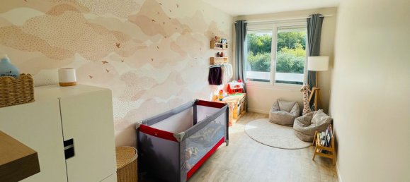Apartamento de 3 dormitorios en Vaires-sur-Marne, France No. 361069 3