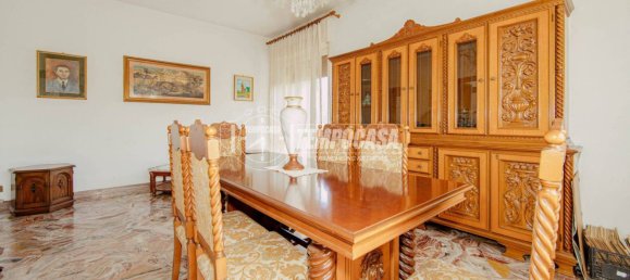 4 bedrooms Villa in Mortara, Italy No. 360421 5
