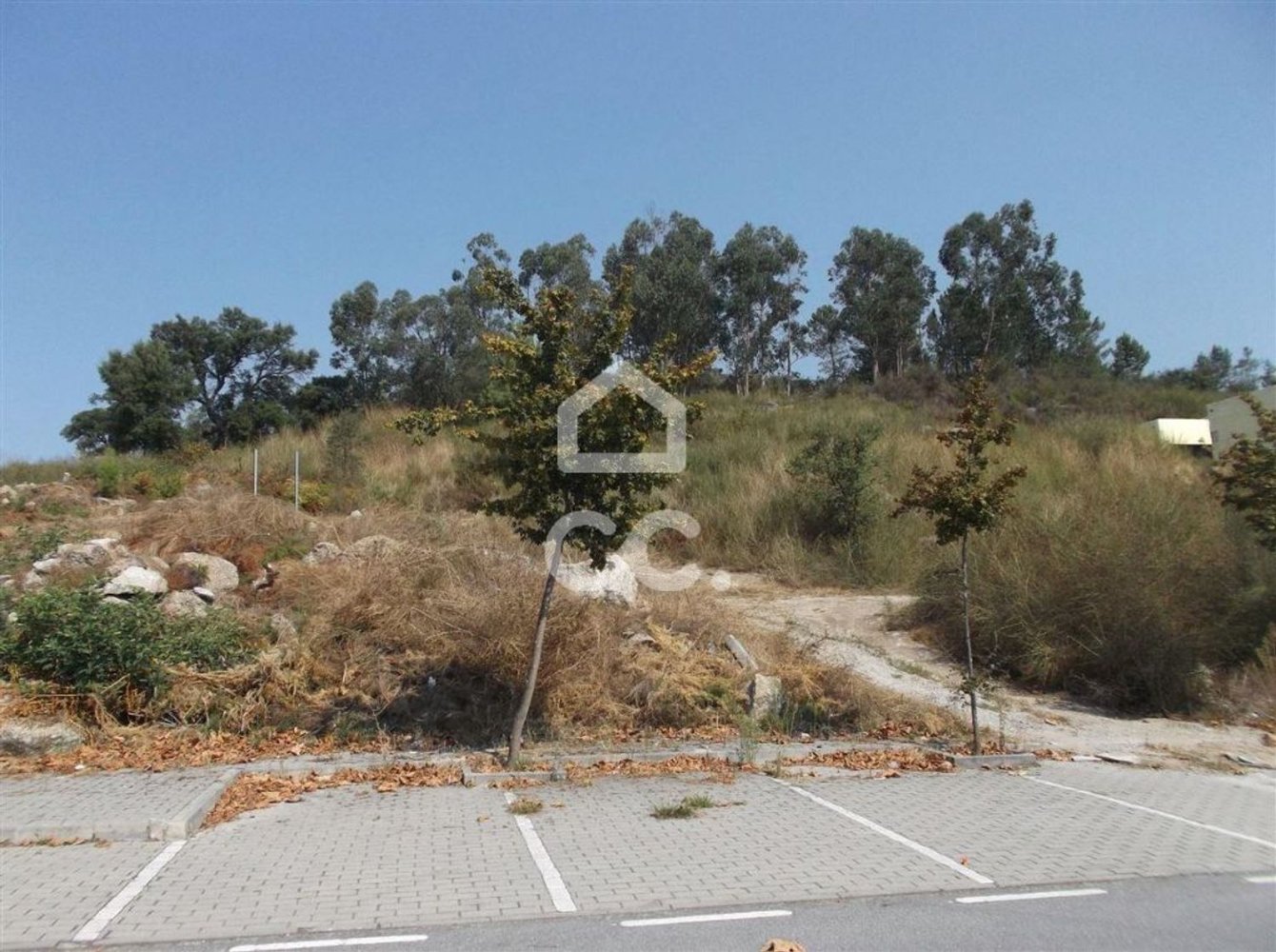 Terreno en Guimaraes, Portugal 480 m² No. 37063