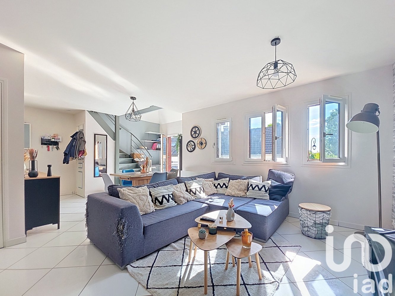 Дуплекс с 2 спальнями в Эссон, Франция № 351789