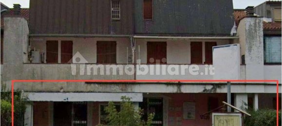 1 room Commercial property in Comacchio, Italy No. 285717 2