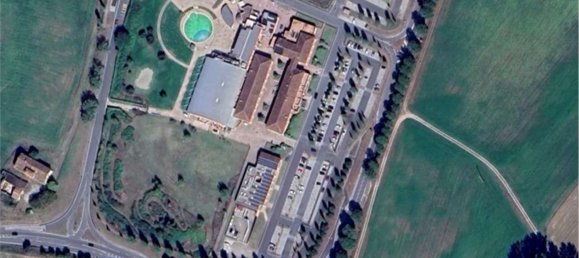 Gewerbliche Immobilie in Scarperia e San Piero, Italy 1127m², Nr. 321376 10