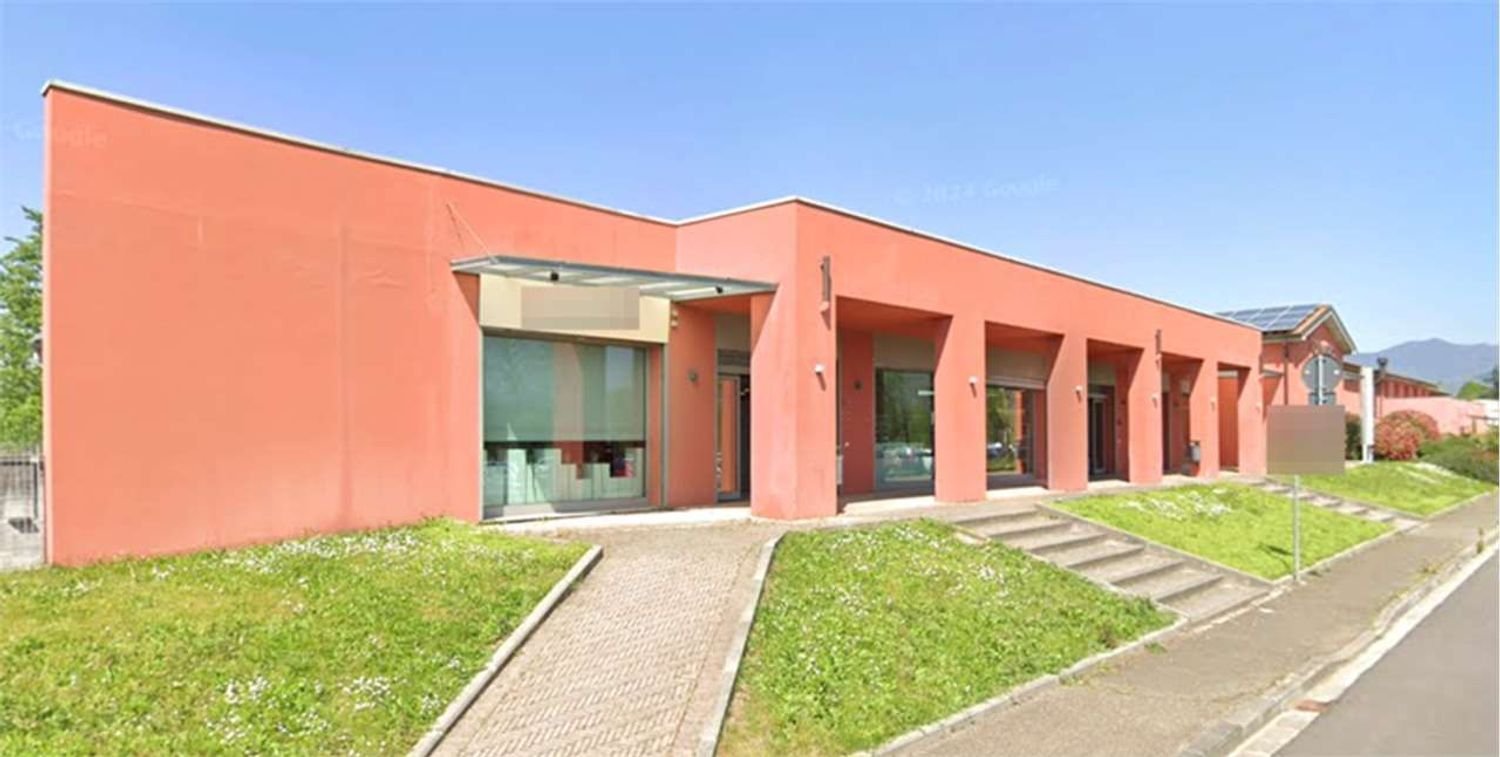 Gewerbliche Immobilie in Scarperia e San Piero, Italy 1127m², Nr. 321376