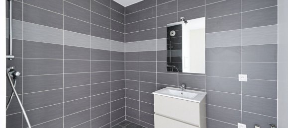 1 bedroom Apartment in Romainville, France No. 286596 8