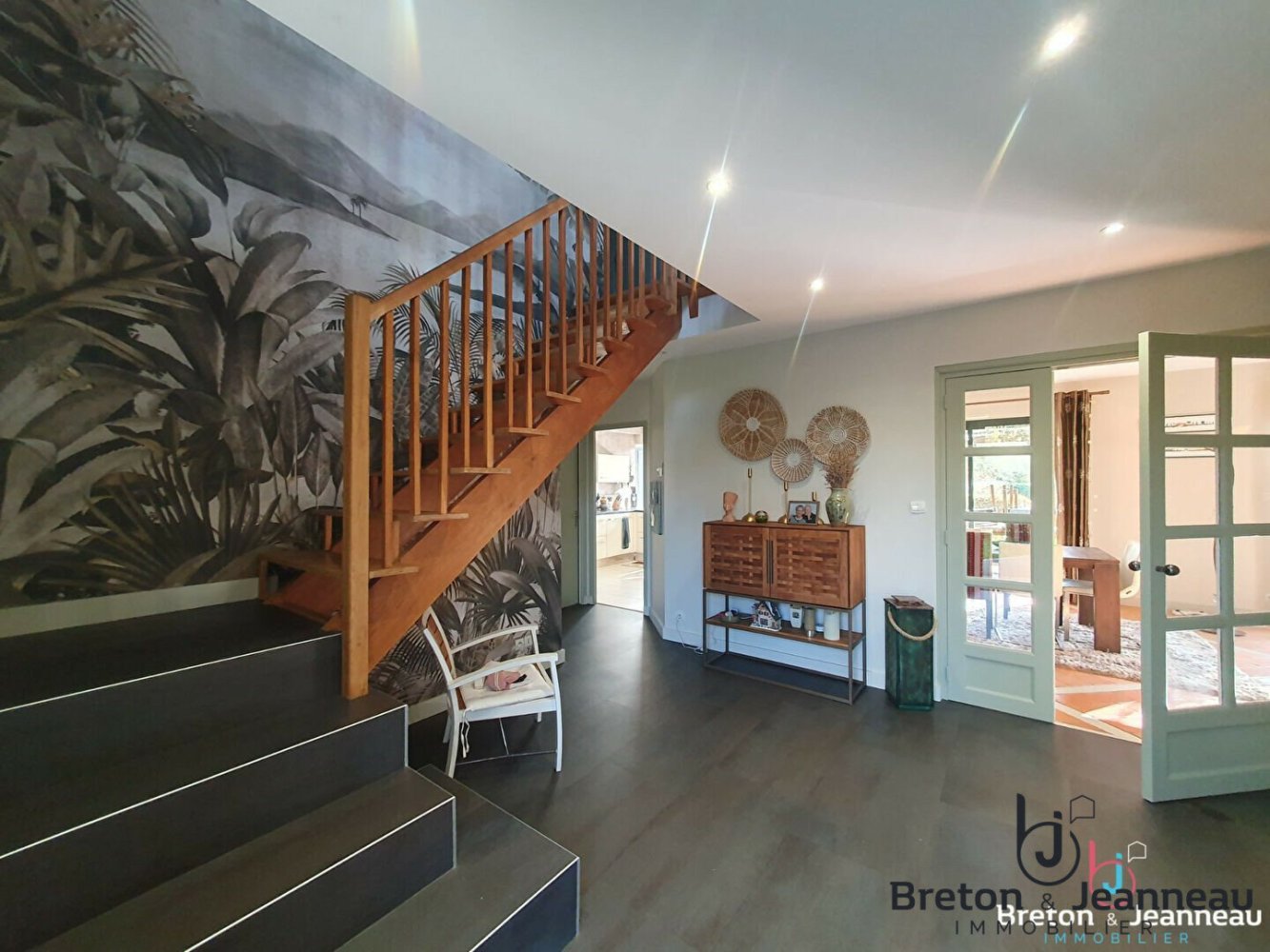 5 Schlafzimmer Haus in Saint-Berthevin, France, Nr. 359199