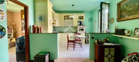 3 rooms Apartment in Bottanuco, Italy No. 298944 2