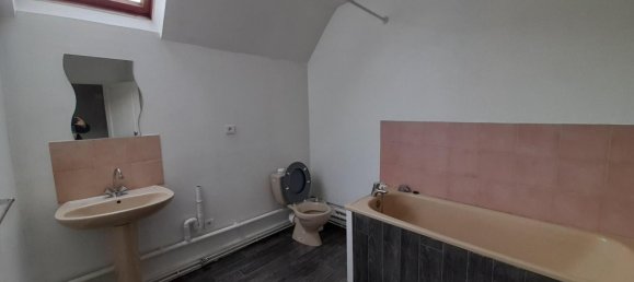 3غرفة بناية في Nouzonville, France رقم 152979 4