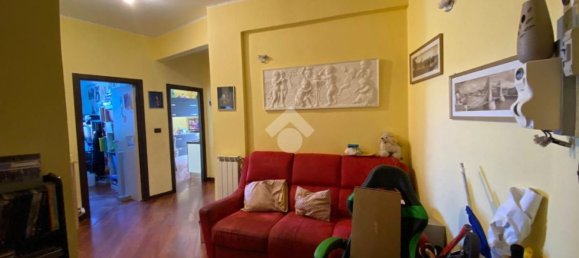 3 rooms Apartment in Genoa, Italy No. 176823 5