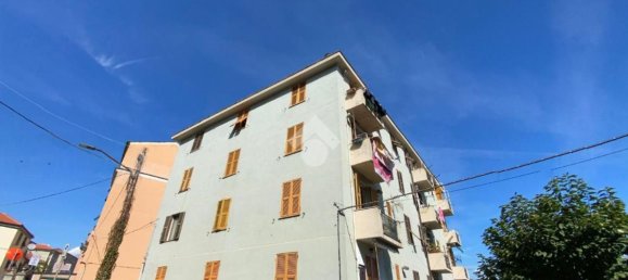 3 rooms Apartment in Genoa, Italy No. 176823 18