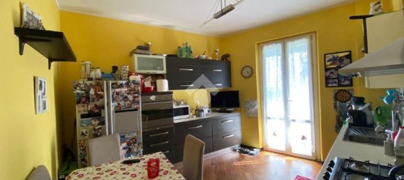 3 rooms Apartment in Genoa, Italy No. 176823 13