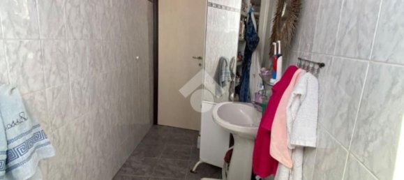 3 rooms Apartment in Genoa, Italy No. 176823 16