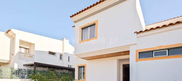 4 bedrooms House in Faro, Portugal No. 123893 18