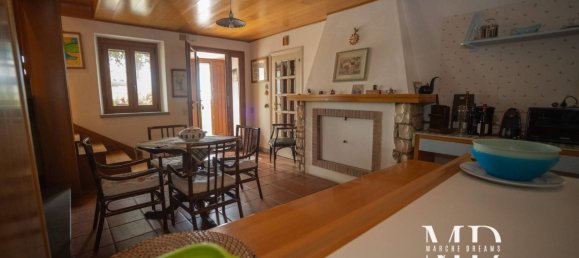 6 Schlafzimmer Villa in San Severino Marche, Italy, Nr. 326256 16