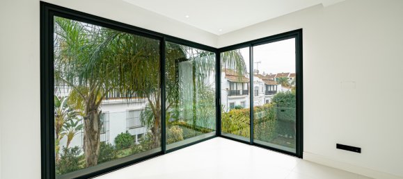 4 bedrooms Villa in Marbella, Spain No. 16139 24