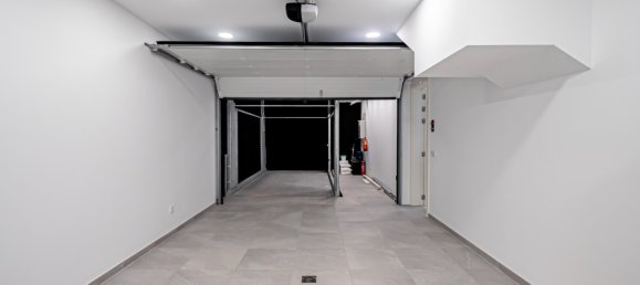 4 bedrooms Villa in Marbella, Spain No. 16139 15