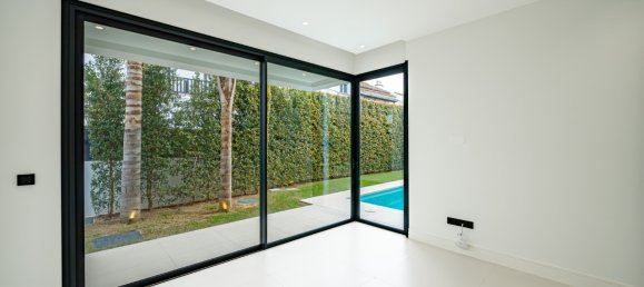 4 bedrooms Villa in Marbella, Spain No. 16139 23