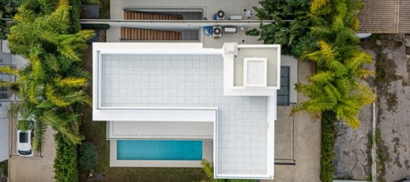 4 bedrooms Villa in Marbella, Spain No. 16139 6