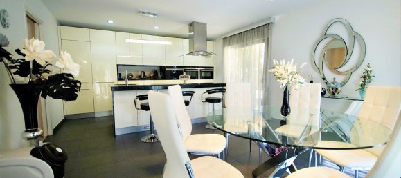 4 bedrooms Villa in La Zenia, Spain No. 1057 4