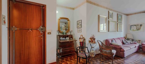 4 rooms Apartment in Rivoli, Italy No. 10056 11