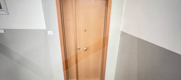 2 rooms Apartment in Molfetta, Italy No. 20960 4