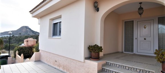 4 bedrooms Villa in La Nucia, Spain No. 2554 16