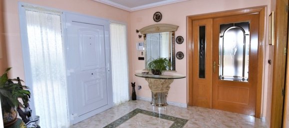 4 bedrooms Villa in La Nucia, Spain No. 2554 14