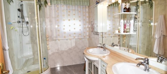 4 bedrooms Villa in La Nucia, Spain No. 2554 17