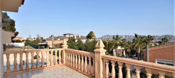 4 bedrooms Villa in La Nucia, Spain No. 2554 7