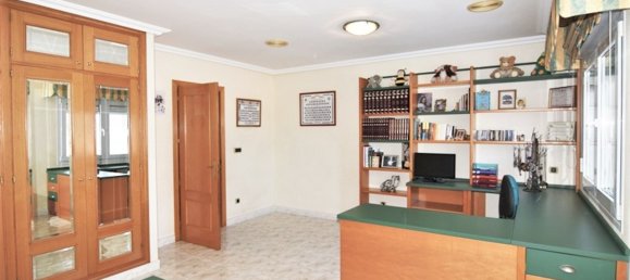 4 bedrooms Villa in La Nucia, Spain No. 2554 20