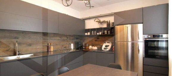 5 rooms House in Calcinaia, Italy No. 19968 7