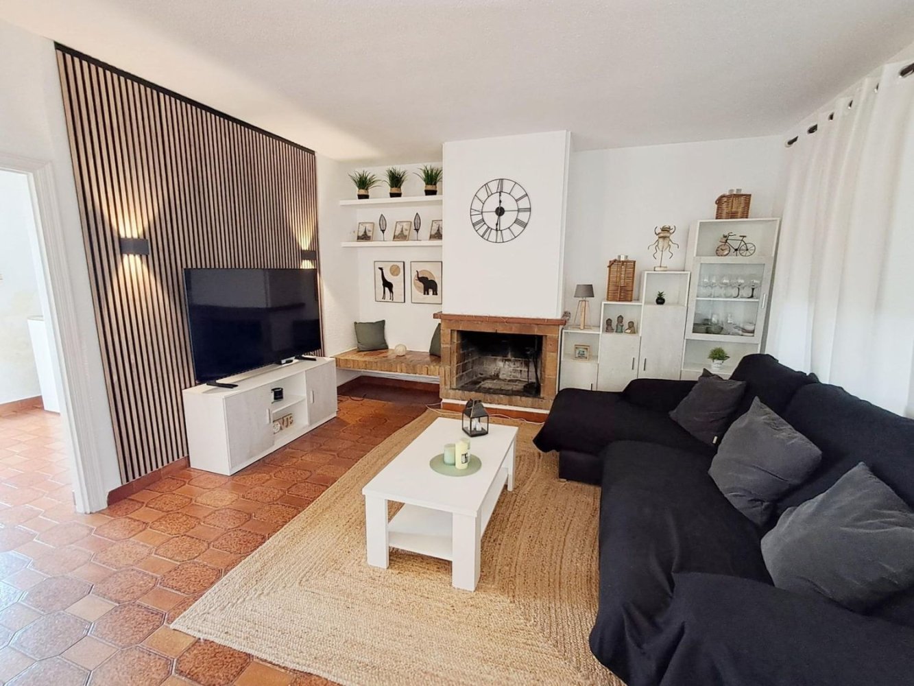 3 bedrooms House in Onda, Spain No. 146779