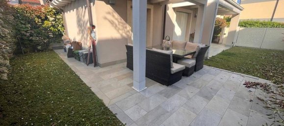 4 bedrooms Villa in Montignoso, Italy No. 39086 4