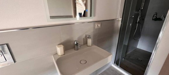 4 bedrooms Villa in Montignoso, Italy No. 39086 16