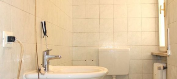 3 rooms Apartment in Verona, Italy No. 60636 8