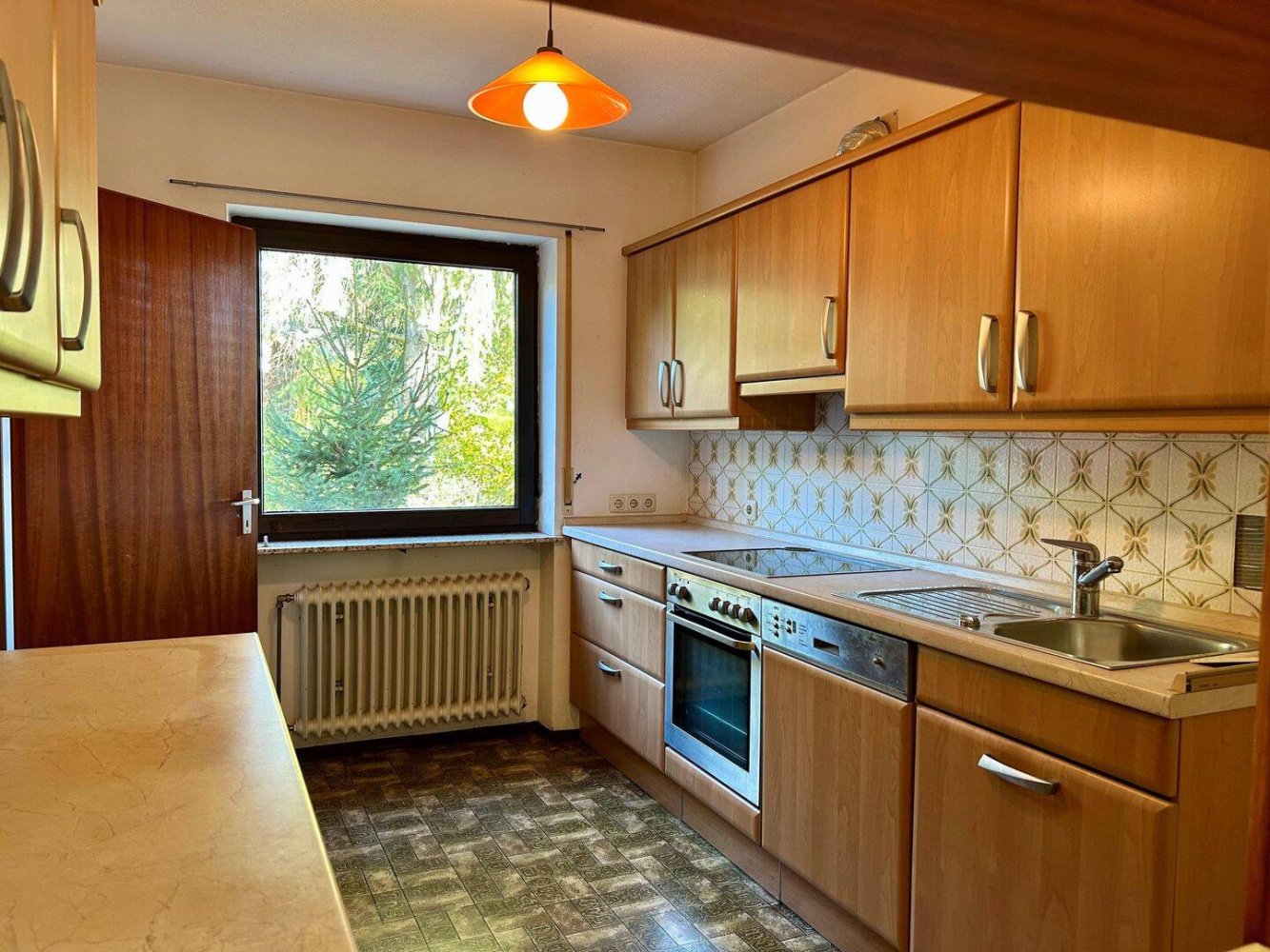 6-Zimmer Stadthaus in Erlangen-Höchstadt, Germany, Nr. 195298