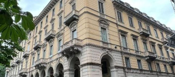 8 chambres Penthouse à Turin, Italy No. 372212 3