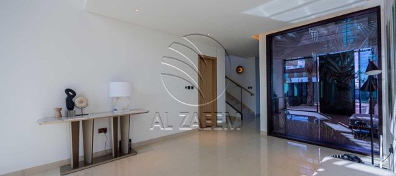 4 bedrooms Villa in Saadiyat Island, UAE No. 29773 8