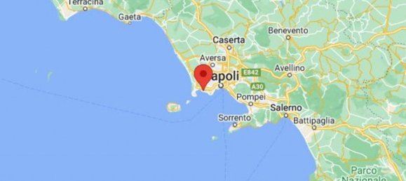 Gewerbliche Immobilie in Pozzuoli, Italy 113m², Nr. 370802 13