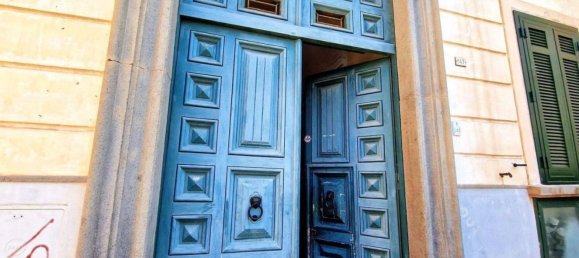 Gewerbliche Immobilie in Pozzuoli, Italy 113m², Nr. 370802 9