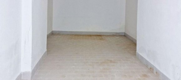 Gewerbliche Immobilie in Pozzuoli, Italy 113m², Nr. 370802 2