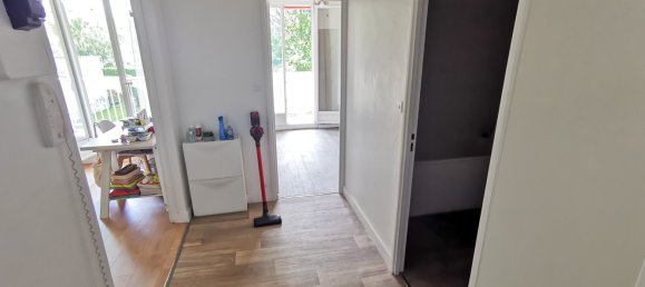 Studio à Joué-lès-Tours, France No. 55447 4