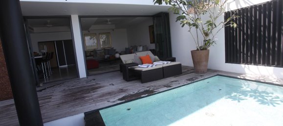 3 bedrooms Villa in Surin, Thailand No. 382 6