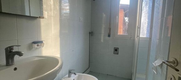3 bedrooms Apartment in Reggio Emilia, Italy No. 357558 11